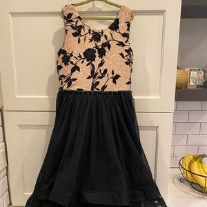 Beautiful girls formal dress Sz 10